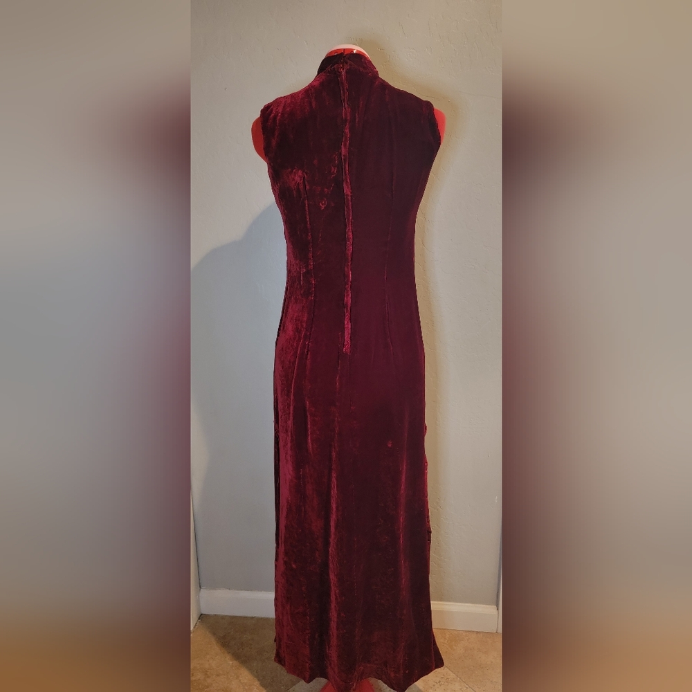 Vintage 1980's Asian Influenced Red Velour Dress - Picture 7 of 11